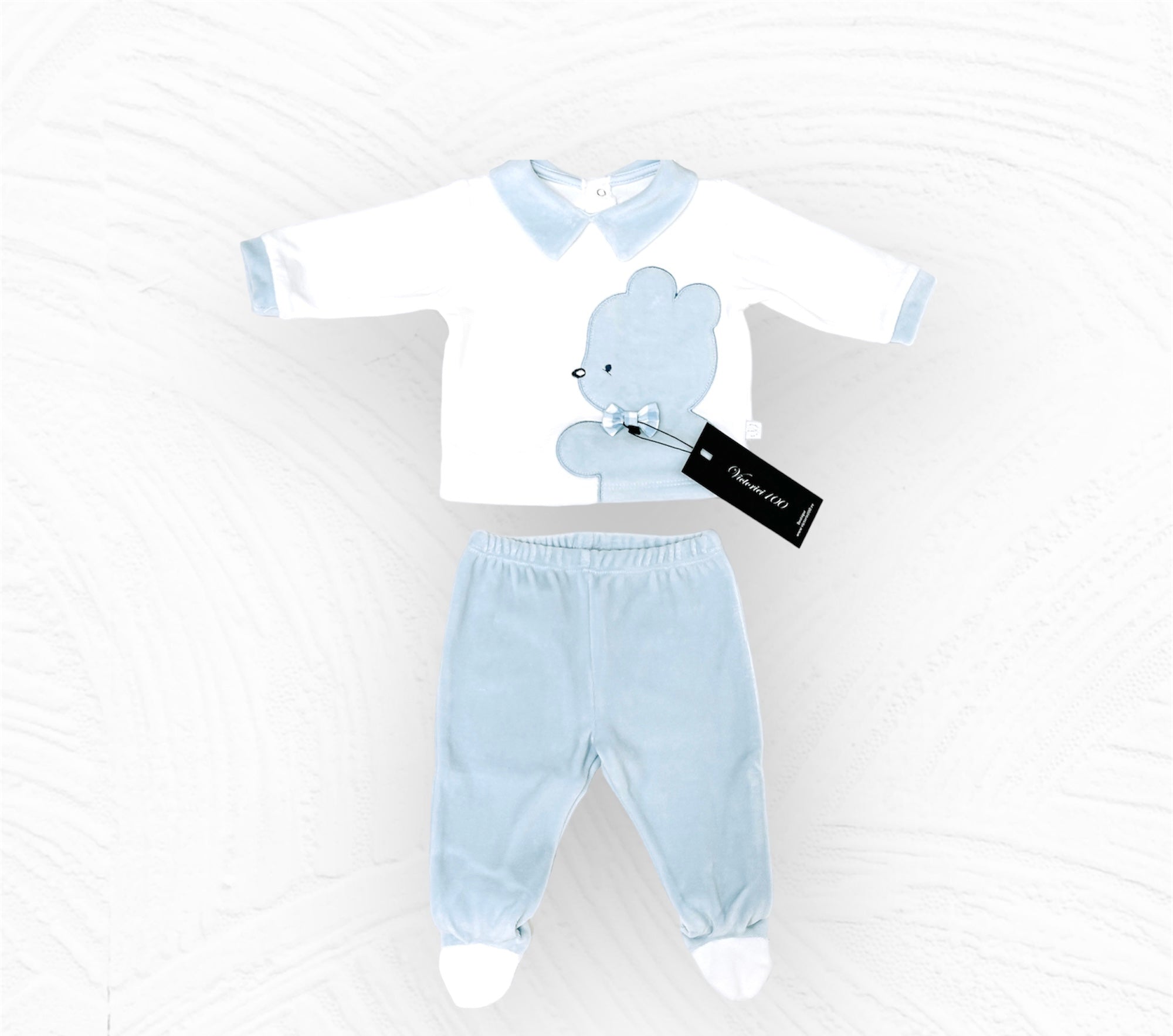 Compleu bebeluși baieței pantaloni și bluză bleu/alb cu ursuleț