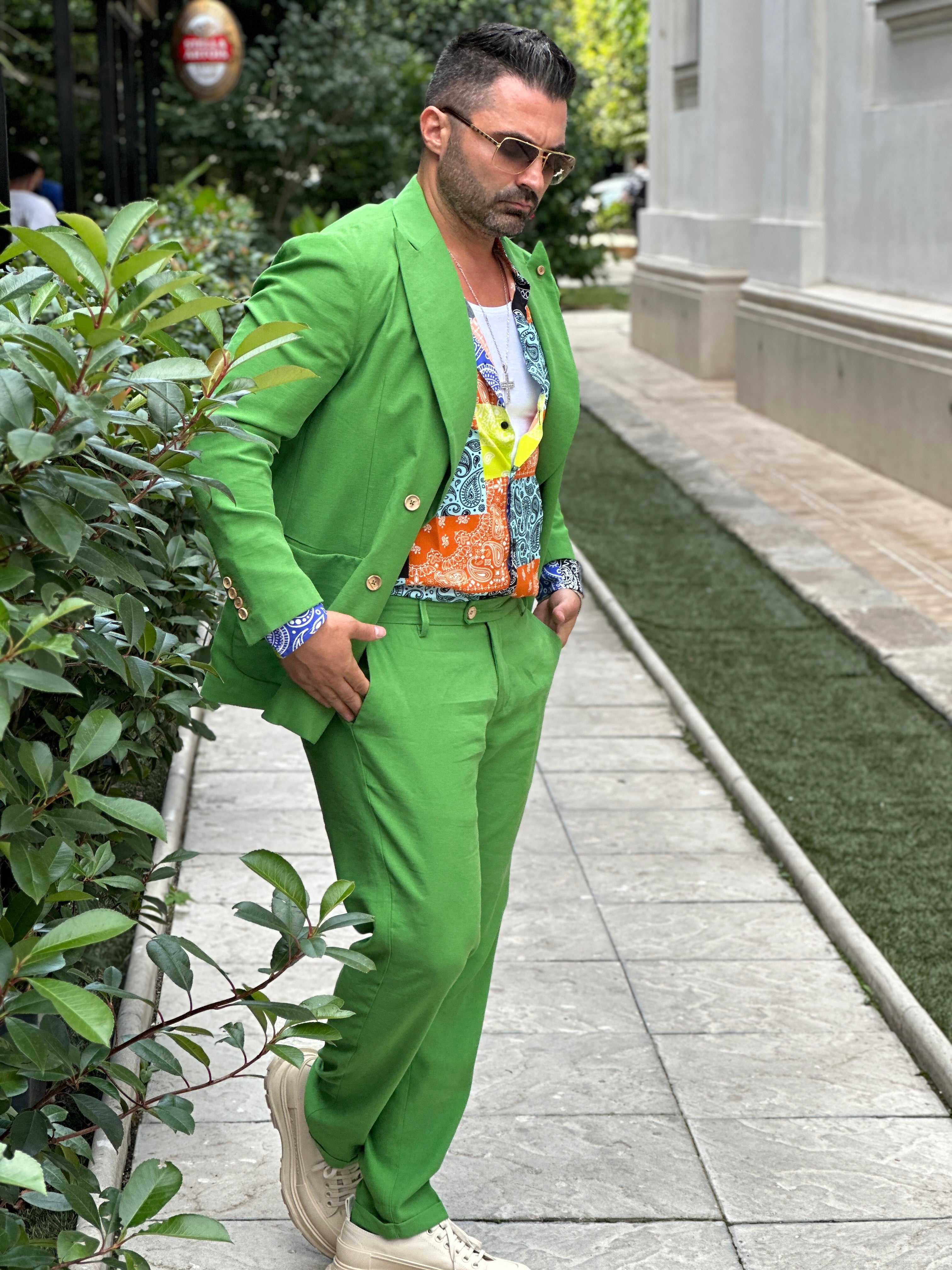 Costum barbati verde